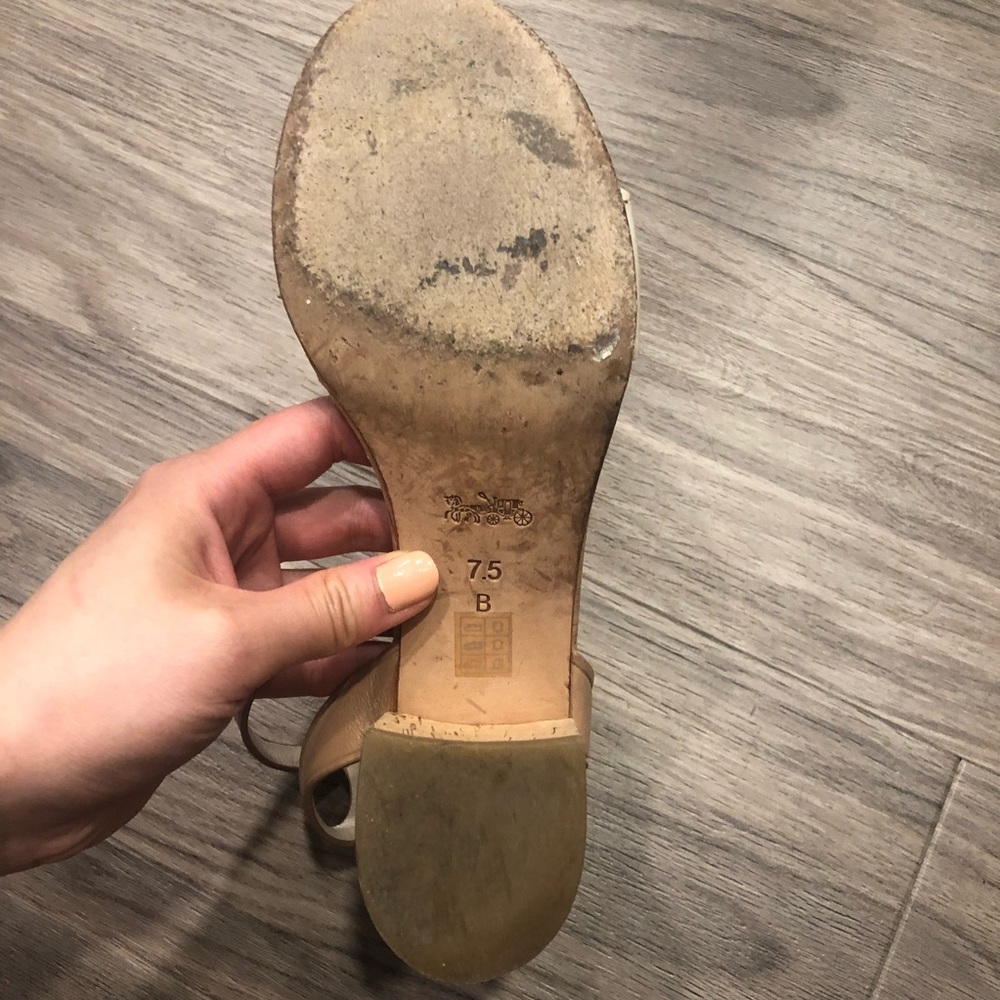 Coach white cream heel sandals - Picture 3 of 3
